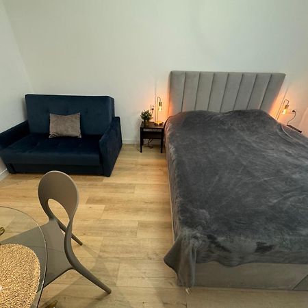Apartament Przy Placu Wolnosci Познан Екстериор снимка